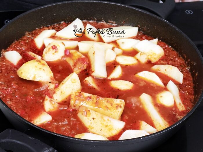 Mancare de cartofi simpla, de post &ndash; reteta traditionala