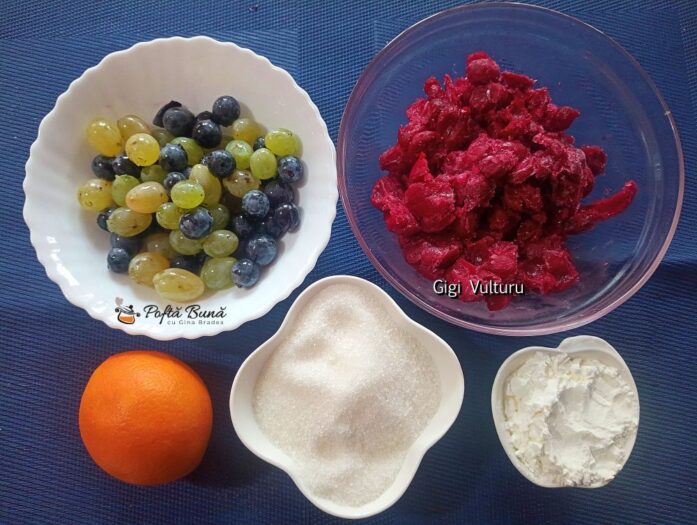 prajitura gofre mascarpone frisca visine reteta 5 697x525 - Prajitura cu gofre, mascarpone, frisca si visine