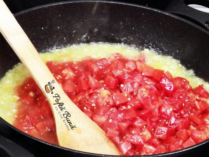 Paste cu chiftele in sos de rosii reteta gina bradea 5 700x525 - Paste cu chiftele in sos tomat