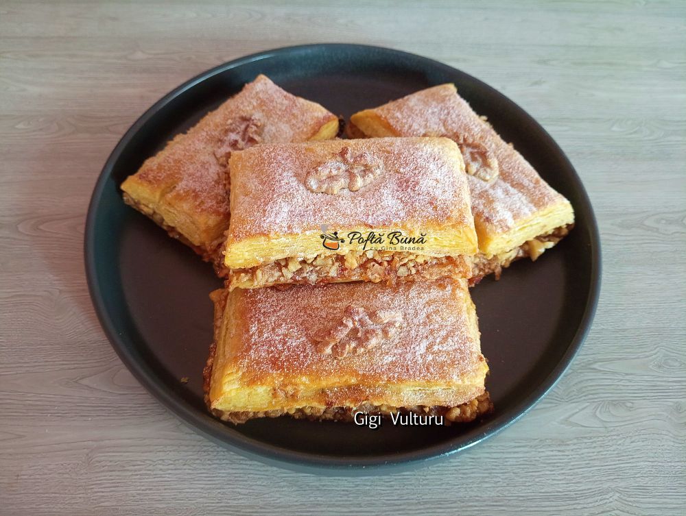 Foietaj cu mere si nuci