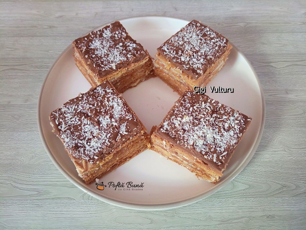 Prajitura din foi de napolitana cu crema de unt si lapte condensat