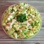 Salata de broccoli cu oua si branza