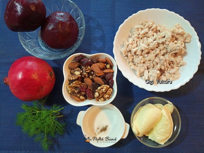 salata piept pui sfecla rosie rodie fructe uscate reteta 5 697x525 - Salata cu piept de pui, sfecla rosie, rodie si fructe uscate