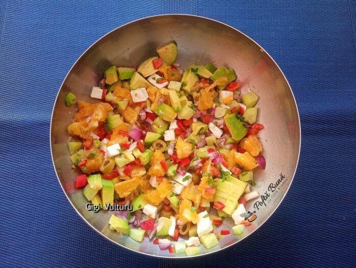 Salata de portocale, branza si avocado salata portocale branza avocado reteta gina bradea 3 697x525 - Salata de portocale, branza si avocado