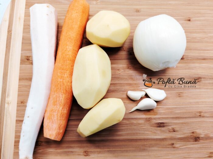 Supa crema de linte rosie reteta simpla si gustoasa gina bradea 1 700x525 - Supă cremă de linte rețetă simplă, ieftină și gustoasă