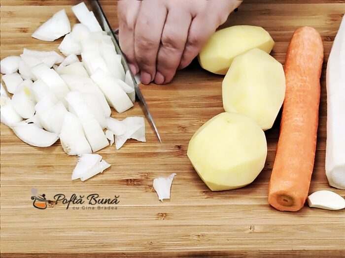 Supa crema de linte rosie reteta simpla si gustoasa gina bradea 2 700x525 - Supă cremă de linte rețetă simplă, ieftină și gustoasă