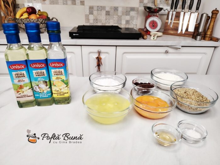 Tort cu nuca si crema de ciocolata cu visine reteta gina bradea 1 700x525 - Tort cu nucă și cremă de ciocolată cu vișine