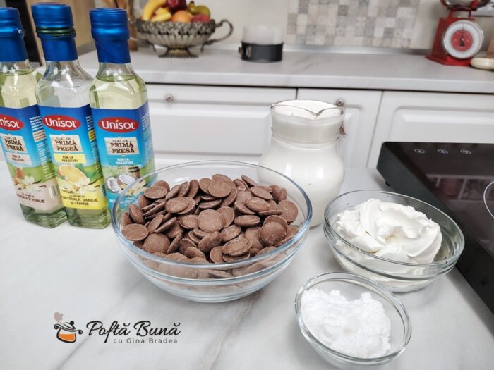 Tort cu nuca si crema de ciocolata cu visine reteta gina bradea 5 700x525 - Tort cu nucă și cremă de ciocolată cu vișine