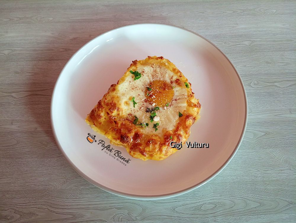 Cartofi cu oua la cuptor