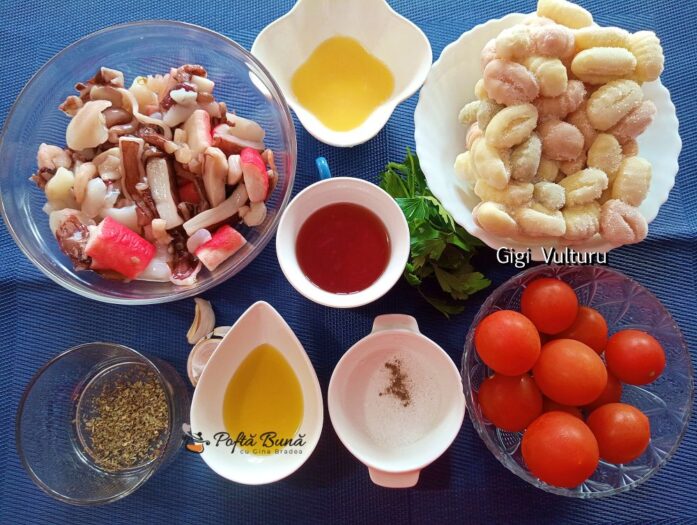 Gnocchi cu fructe de mare gnocchi cu fructe de mare reteta gina bradea 4 697x525 - Gnocchi cu fructe de mare