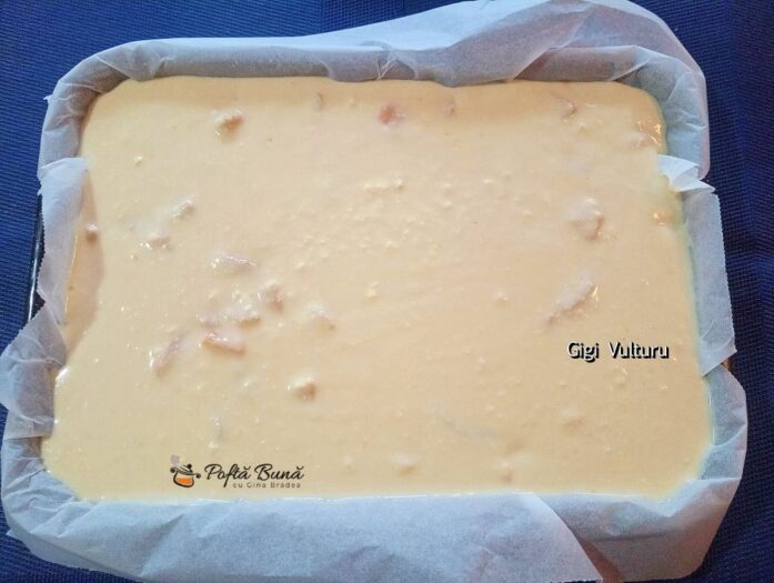 Cum se face prajitura cu branza si piersici din compot