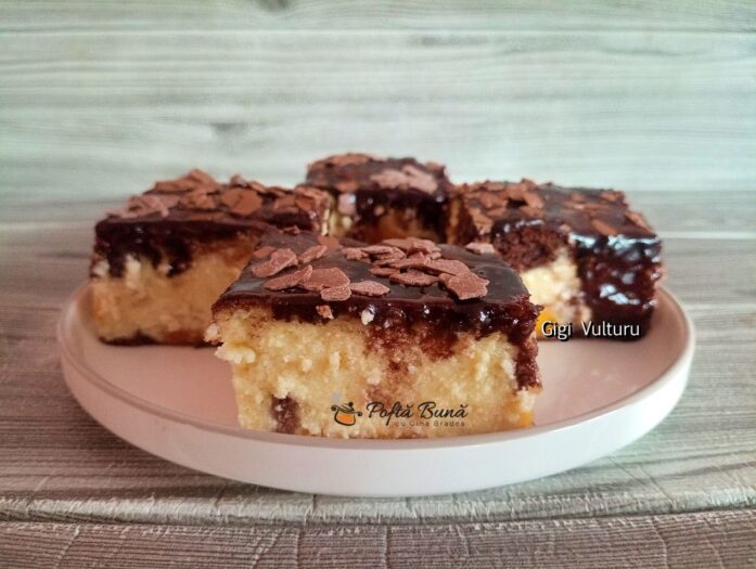 Prajitura cu branza si piersici din compot