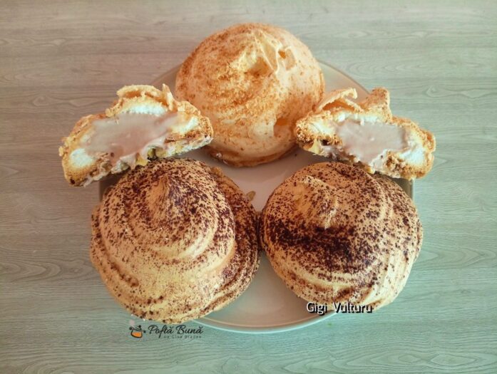 Prajitura din albusuri cu crema de unt