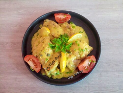 Pulpe de pui cu sos de muștar și lămâie