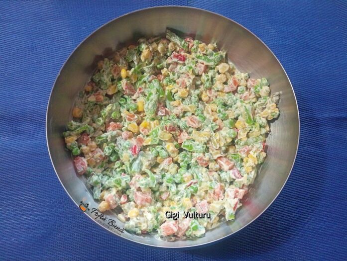 Salata din amestec mexican cu maioneza