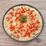 Salată de broccoli prăjit cu iaurt grecesc și ardei