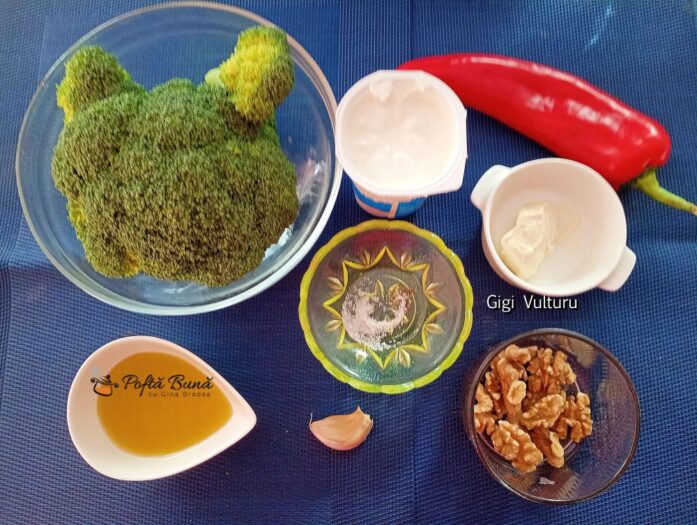 salata broccoli prajit iaurt grecesc ardei reteta gina bradea 3 697x525 - Salată de broccoli prăjit cu iaurt grecesc și ardei