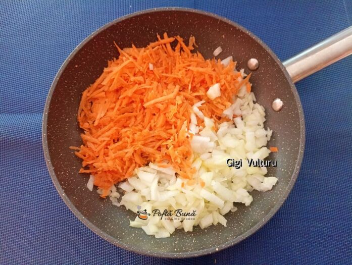 Salată de fasole cu morcovi, castraveți murați și mărar