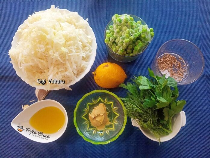 Salată de varză cu mazăre și mărar