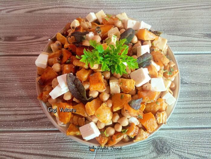 salata din dovleac cu naut unt salvie reteta 2 697x525 - Salată din dovleac cu năut, unt și salvie