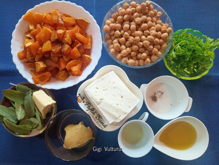 Salată din dovleac cu năut, unt și salvie