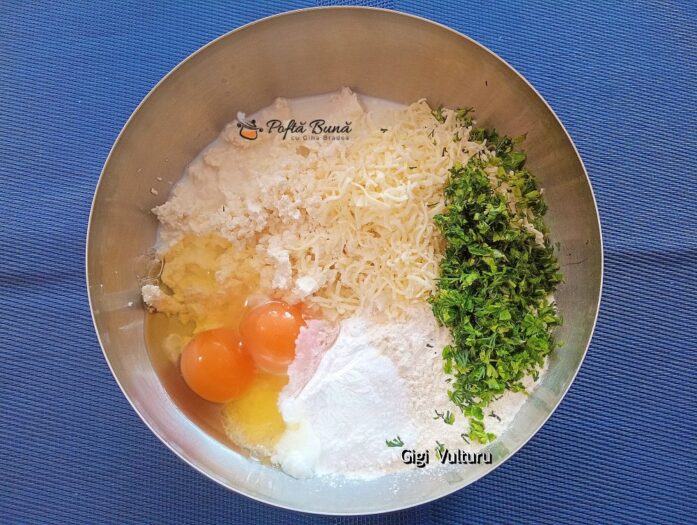 Triunghiuri cu br&acirc;nză și mozzarella