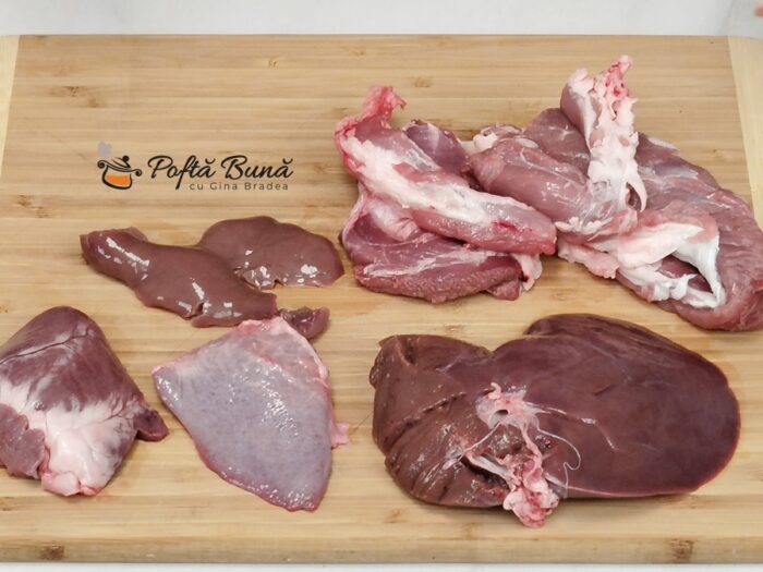 Drob in coaste de miel reteta traditionala veche pas cu pas gina bradea 3 700x525 - Drob &icirc;n coaste de miel rețetă tradițională explicată pas cu pas, fragedă și suculentă