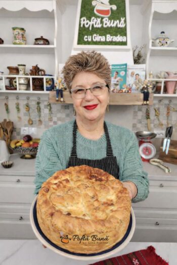 Pască cu br&acirc;nză sărată &ndash; rețetă tradițională cu aluat dospit pufos