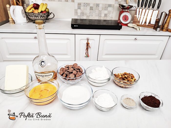 Pasca cu ciocolata fara aluat reteta rapida gina bradea 1 700x525 - Pasca cu ciocolată fără aluat &ndash; rețetă simplă și cremoasă, explicată pas cu pas