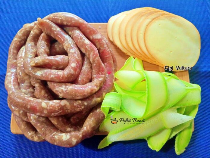 Rulouri din c&acirc;rnați cu dovlecel și cașcaval