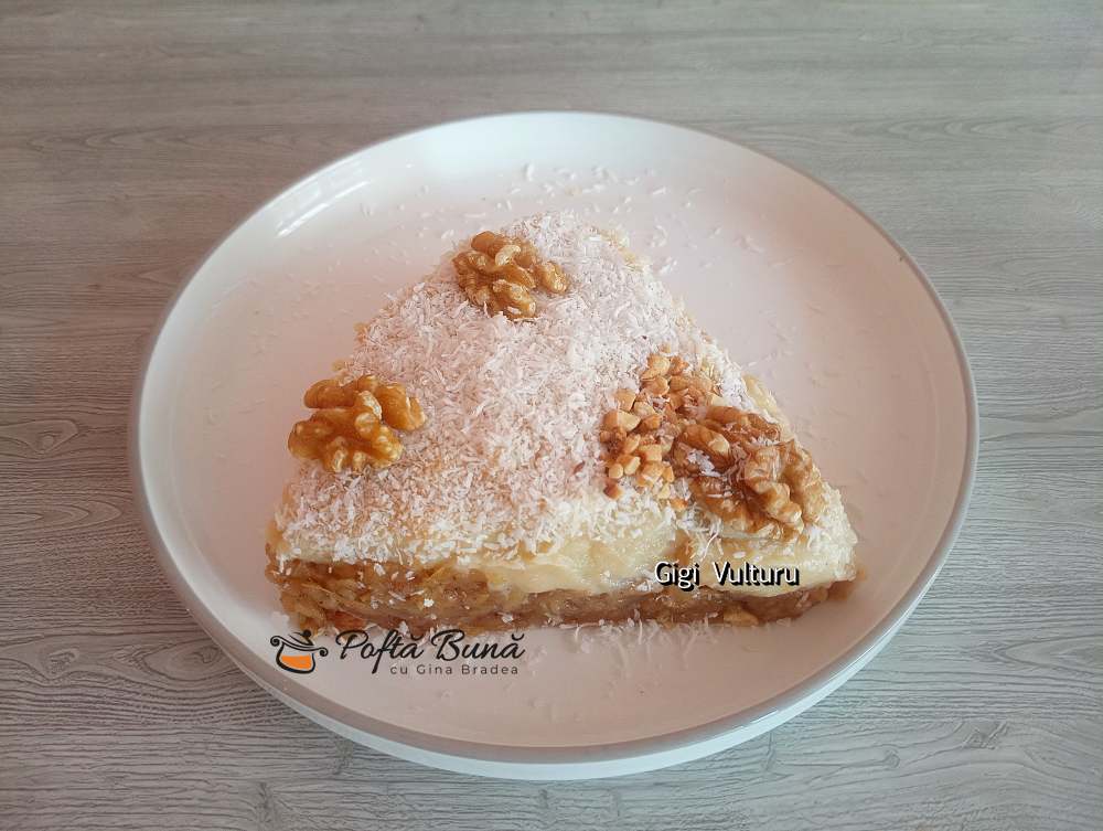 Desert cu mere și cremă de vanilie