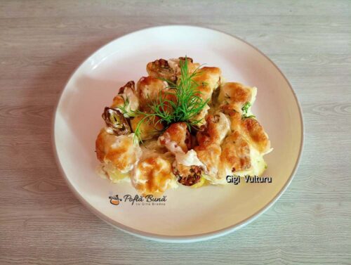 Praz cu smântână și mozzarella la cuptor