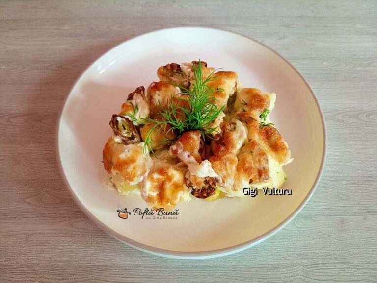 Praz cu smântână și mozzarella la cuptor