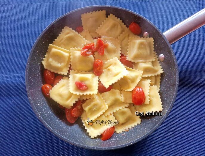 Ravioli cu mozzarella și roșii cherry - mod de preparare