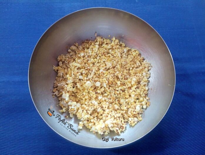 Mod de preparare pentru rețeta de crackers crocanți din popcorn