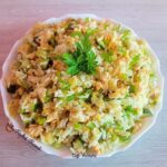 Salată de orez cu ouă și dovlecei
