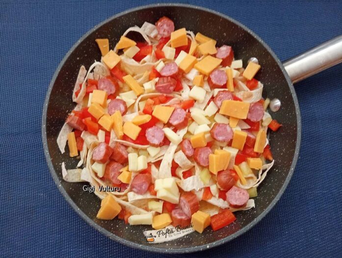 Pizza din lipii fâșii la tigaie - mod de preparare pentru rețetă