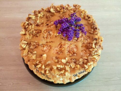 Tort cu foi fragede, bezea și cremă caramel tort Napoleon Afghan
