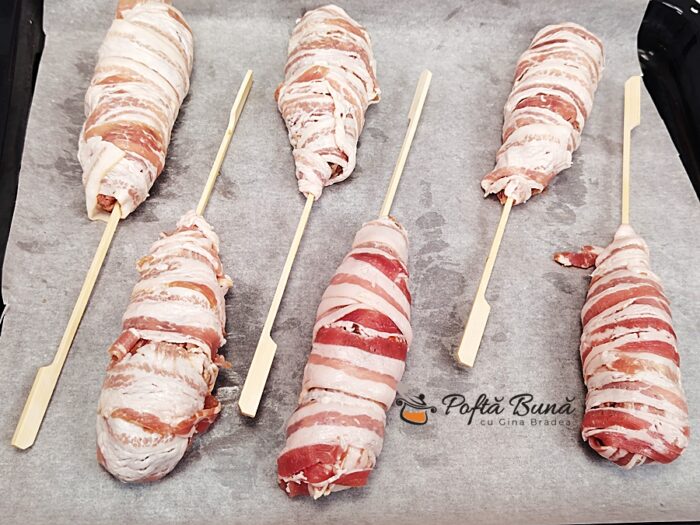 Frigărui din carne tocată cu bacon și cașcaval