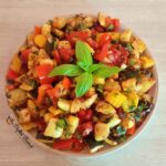 Ghiveci de legume multicolor la cuptor