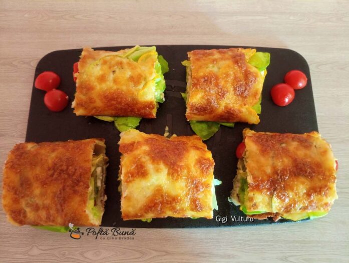Ruladă din dovlecei, mozzarella, salată și roșii cherry