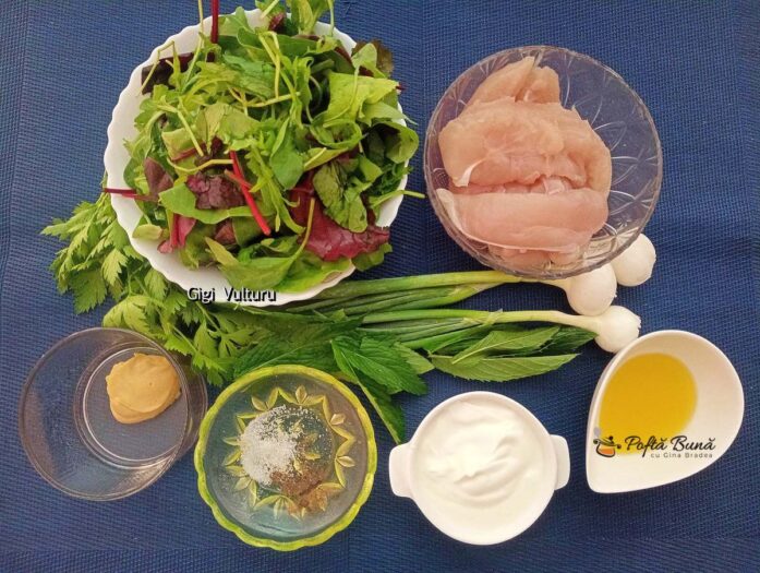 Ingrediente pentru salata din piept de pui cu dressing de iaurt