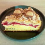 Tort cu vișine, cremă de brânză și aluat fraged