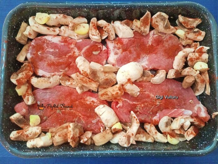 Ceafă de porc cu ciuperci la cuptor - mod de preparare pentru rețetă