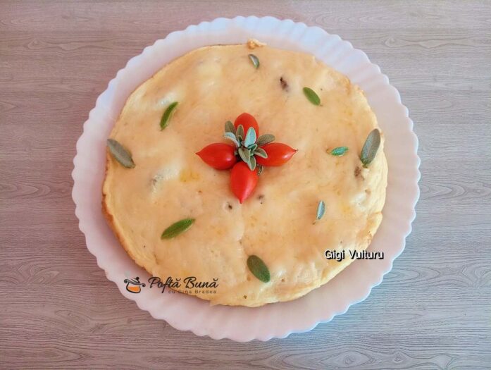Omletă cu ficat de pui și roșii cherry