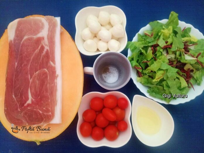 Salată de pepene cu roșii cherry, mozzarella și prosciutto - ingrediente