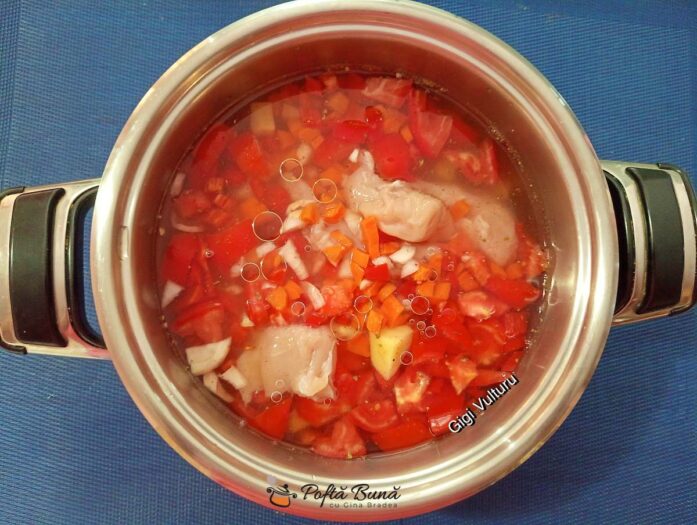Supă cremă cu carne de pui în stil oriental - cum se face