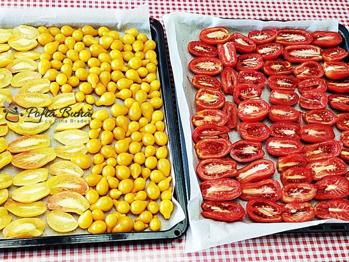 Mod de preparare - roșii uscate la cuptor și conservate în ulei aromat Mod de preparare - roșii uscate la cuptor și conservate în ulei aromat