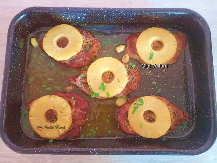 Ceafă de porc cu ananas la cuptor - mod de preparare pentru rețetă