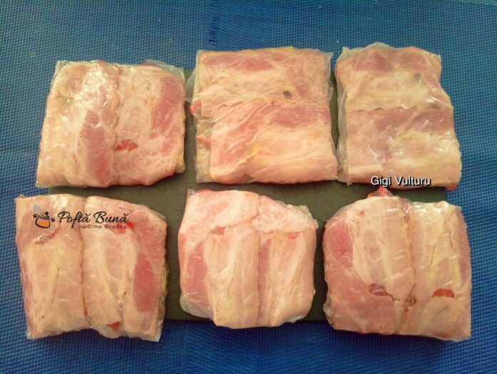 Pachețele din foi de orez cu cașcaval, bacon și ardei - mod de preparare